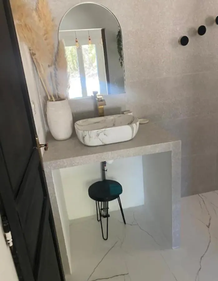 La Taniere Διαμέρισμα Les Brugassieres Δωμάτια σε οικογενειακή κατοικία